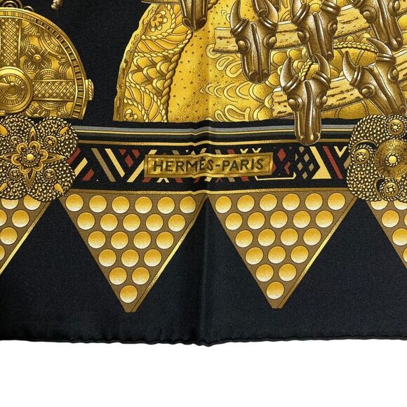 Hermes Kare90 L’OR DES Chefs Chiefs’ Gold Silk Scarf Black Ladies Used - Picture 6 of 7